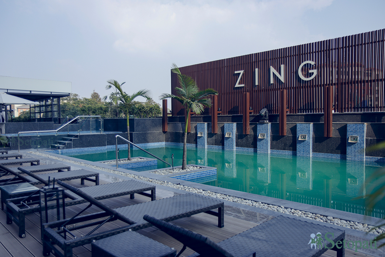 काठमाडौंको सोल्टीमोडमा खुलेको पाँचतारे होटल ह्यात प्लेसभित्र। तस्बिरः नवीनबाबु गुरुङ/सेतोपाटी